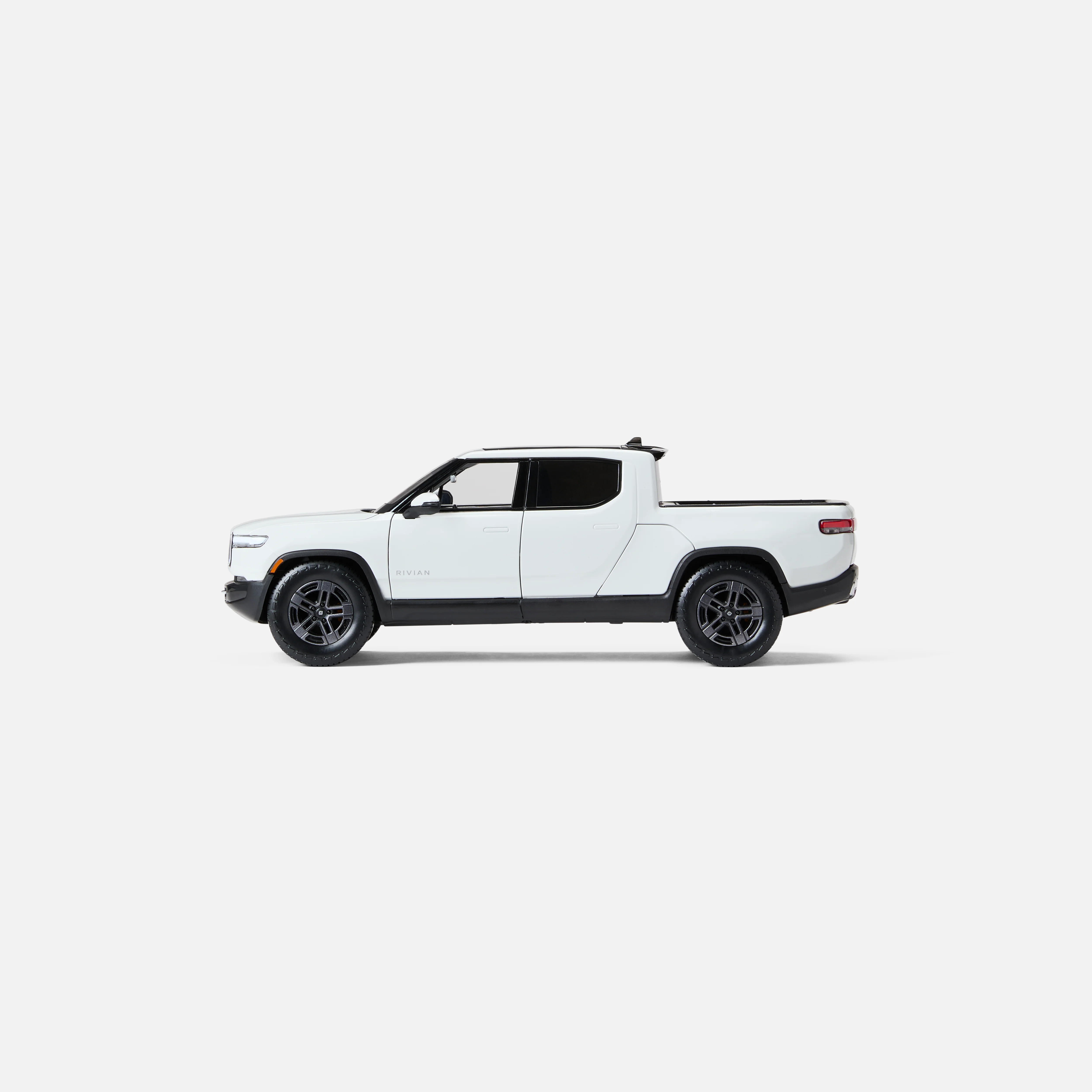 Rivian R1T 1:20 Scale 7 Rivian R1T 1:20 Scale